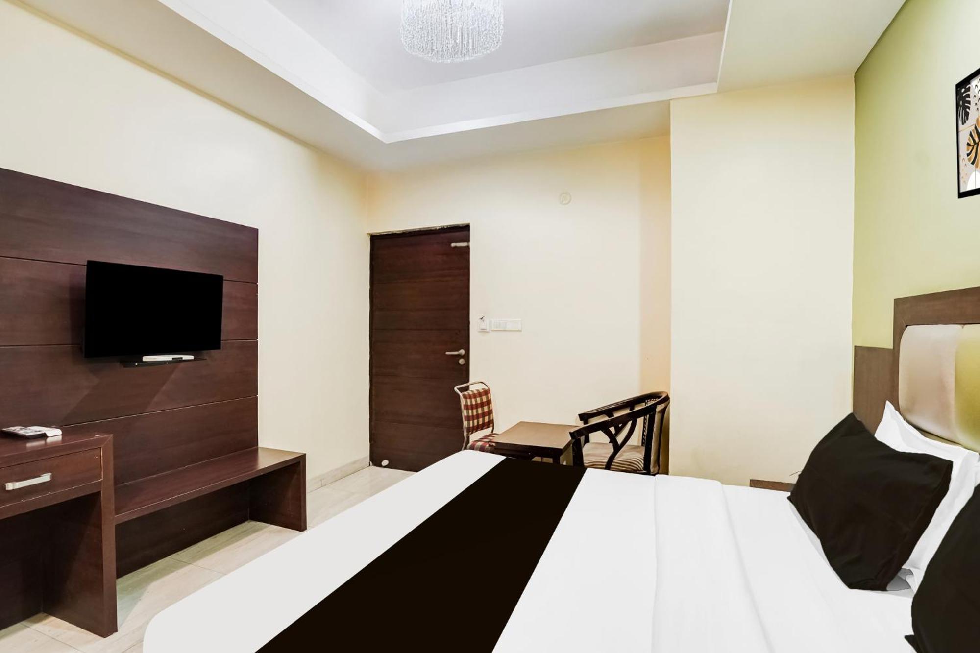 Super Townhouse Sikar Road Jaipur Formerly Hotel Aroma Inn Buitenkant foto